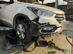 
										HYUNDAI SANTA FE full									