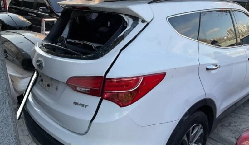 
								HYUNDAI SANTA FE full									