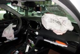 
										HYUNDAI SANTA FE full									