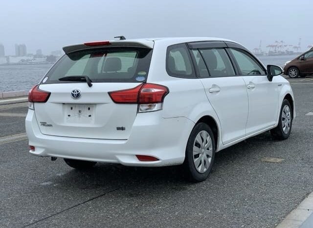 
								TOYOTA Corolla Fielder Hybrid full									