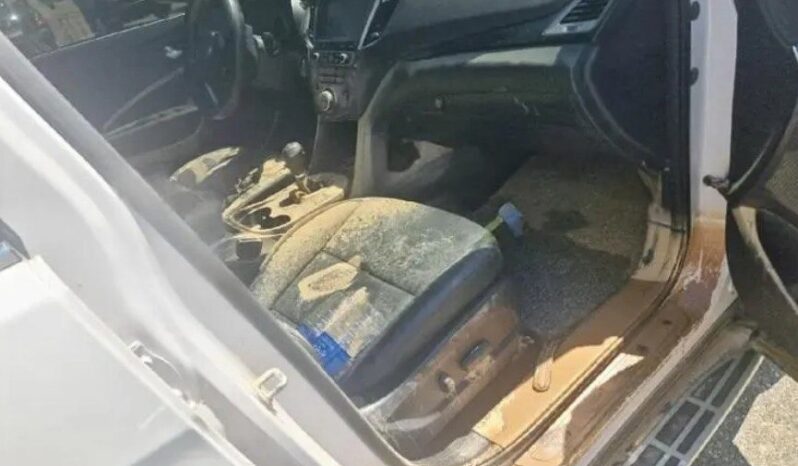 
								HYUNDAI SANTA FE full									