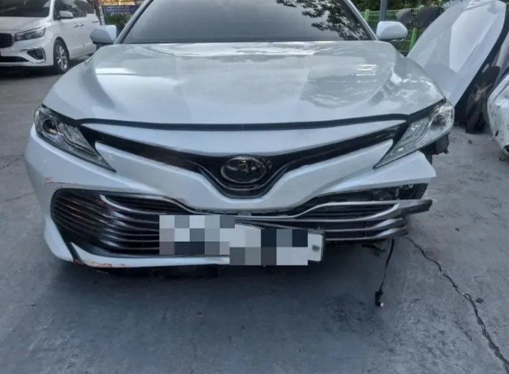 TOYOTA CAMRY