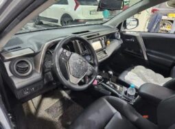 
										TOYOTA RAV 4 full									