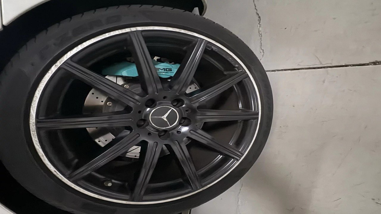 MERCEDES BENZ CLS 63 AMG