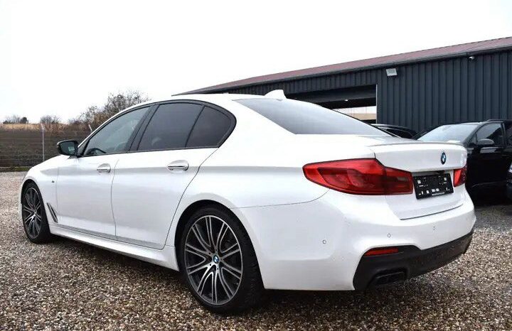 
								BMW M550 xDrive full									