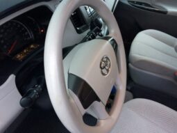 
										Toyota Sienna full									