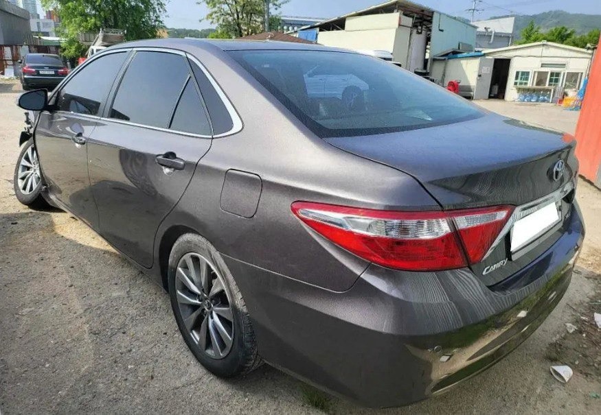 TOYOTA CAMRY