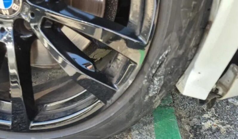 
								BMW X5 Xdrive30d full									