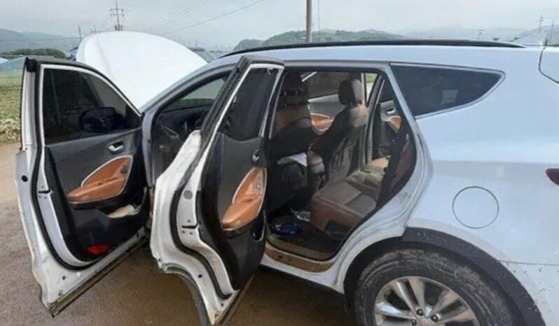 
								HYUNDAI SANTA FE full									