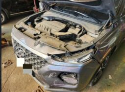 
										HYUNDAI SANTA FE full									