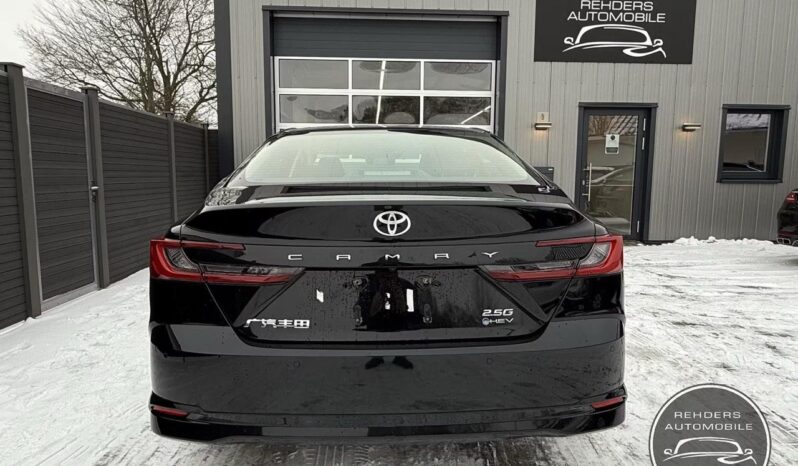 
								TOYOTA CAMRY Hybrid full									