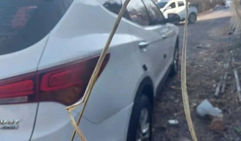 
								HYUNDAI SANTA FE full									