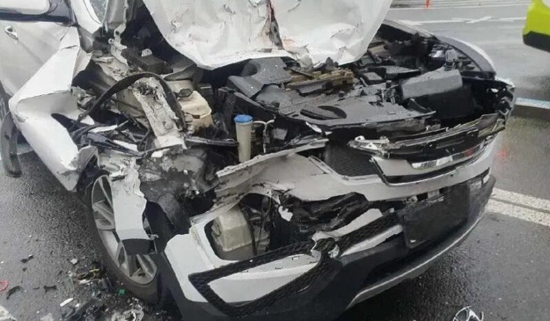 
								HYUNDAI SANTA FE full									