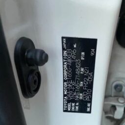 
										TOYOTA FIELDER full									