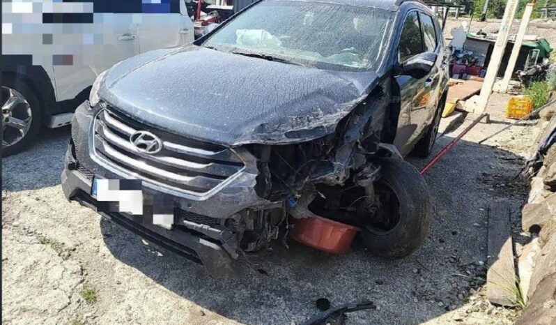 
								HYUNDAI SANTA FE full									