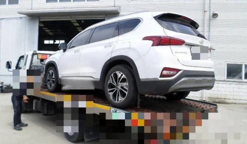 
								HYUNDAI SANTA FE full									