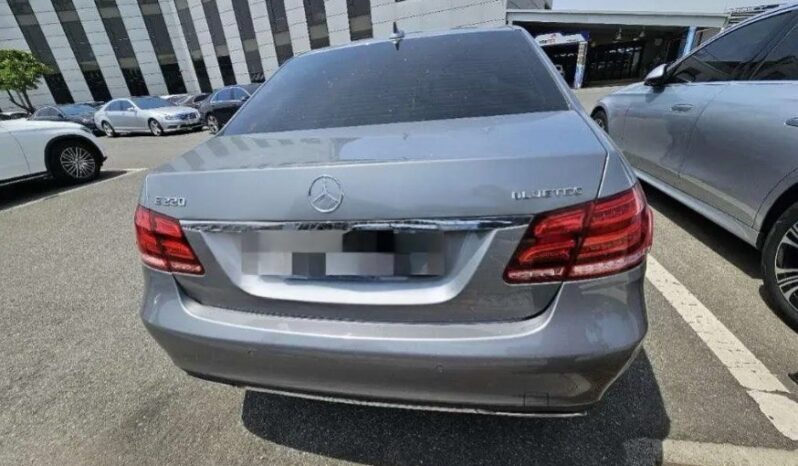 
								MERCEDES BENZ E220 full									