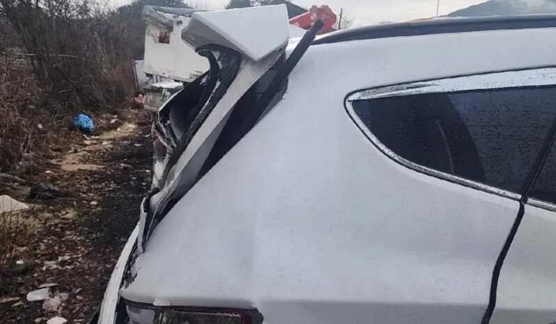 
								HYUNDAI SANTA FE full									