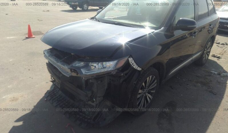 
								2019 Mitsubishi Outlander full									