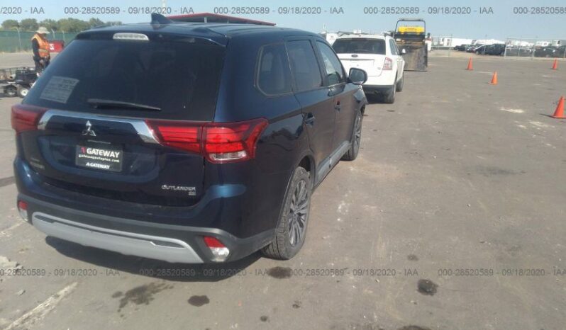 
								2019 Mitsubishi Outlander full									