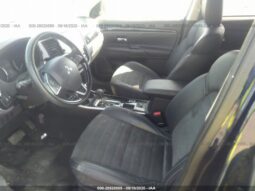 
										2019 Mitsubishi Outlander full									