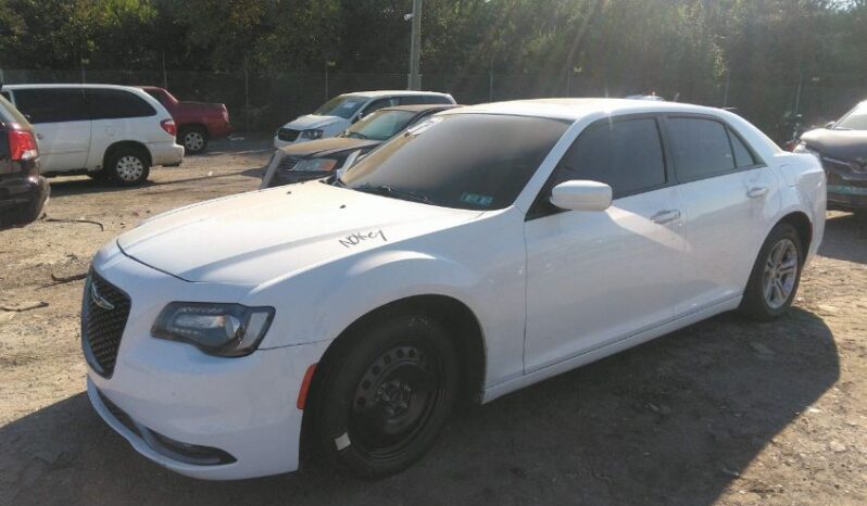 
								2016 Chrysler 300 full									