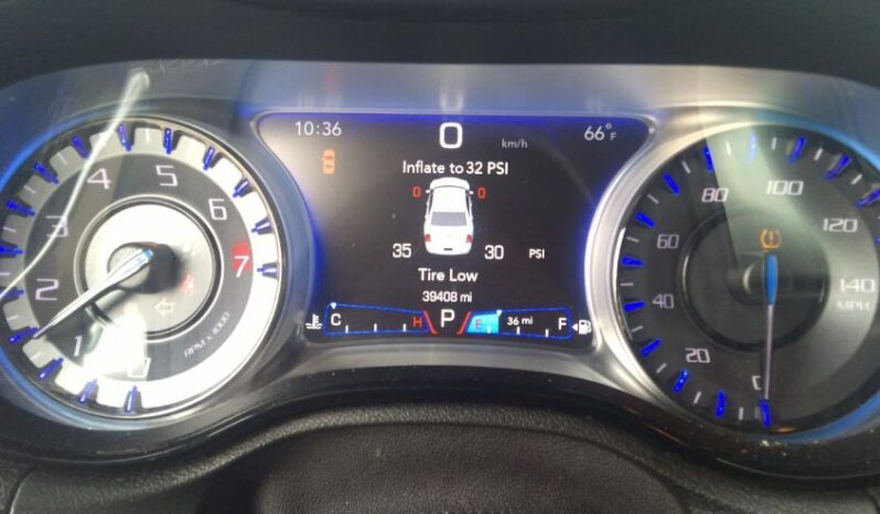 
								2016 Chrysler 300 full									