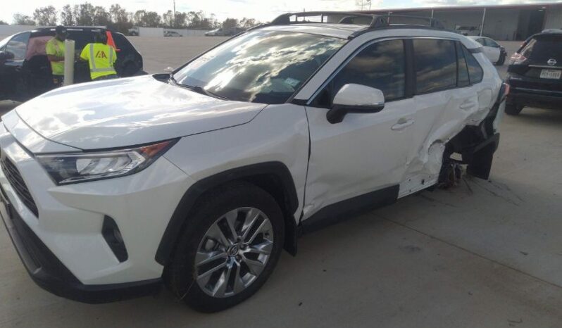
								2021 Toyota Rav4 full									