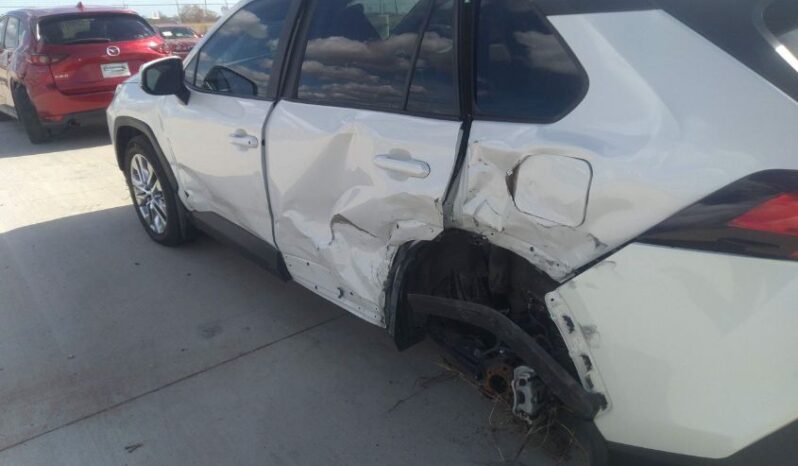 
								2021 Toyota Rav4 full									