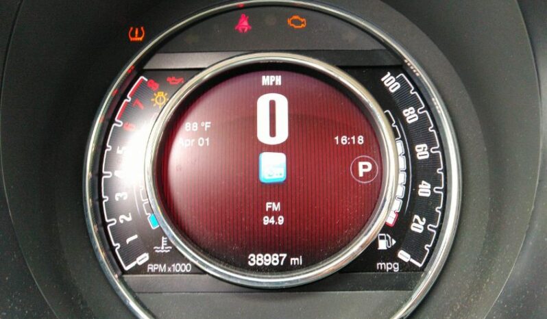 
								2017 Fiat 500 full									