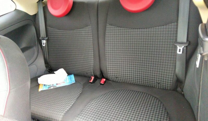 
								2017 Fiat 500 full									