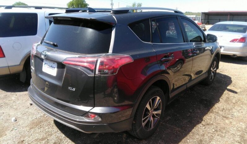 
								2017 Toyota Rav4 full									