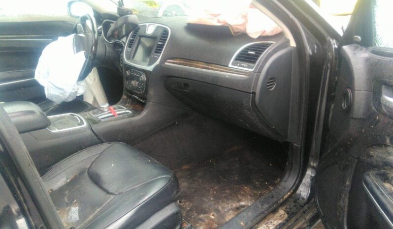 
								2016 Chrysler 300 full									