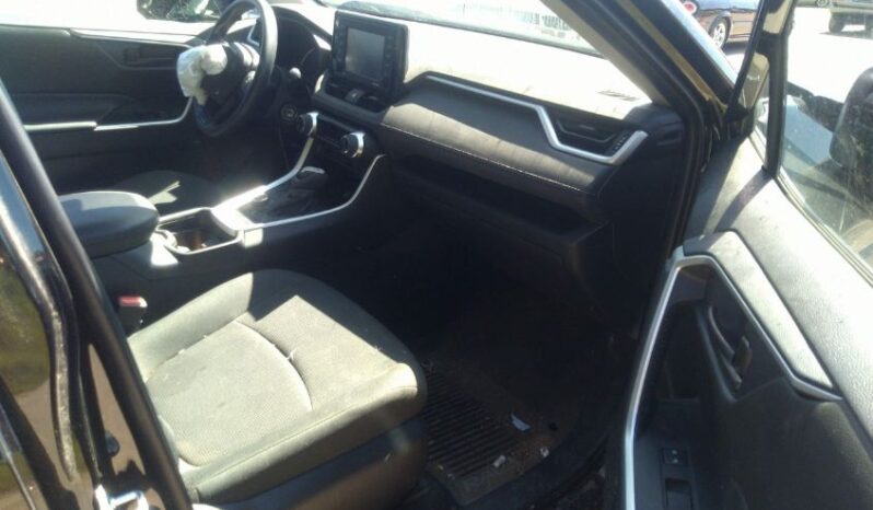 
								2020 Toyota Rav4 full									