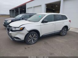 
										2019 Mitsubishi Outlander full									