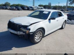 
										2012 Chrysler 300 full									
