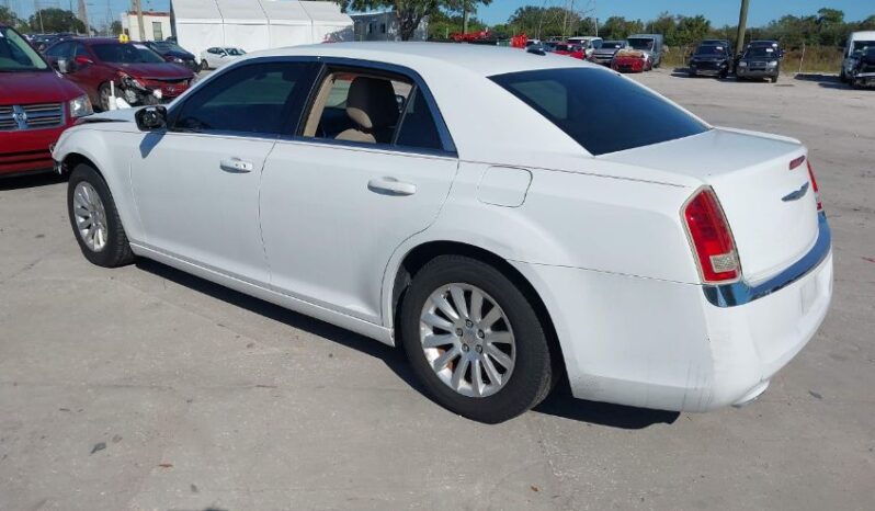 
								2012 Chrysler 300 full									