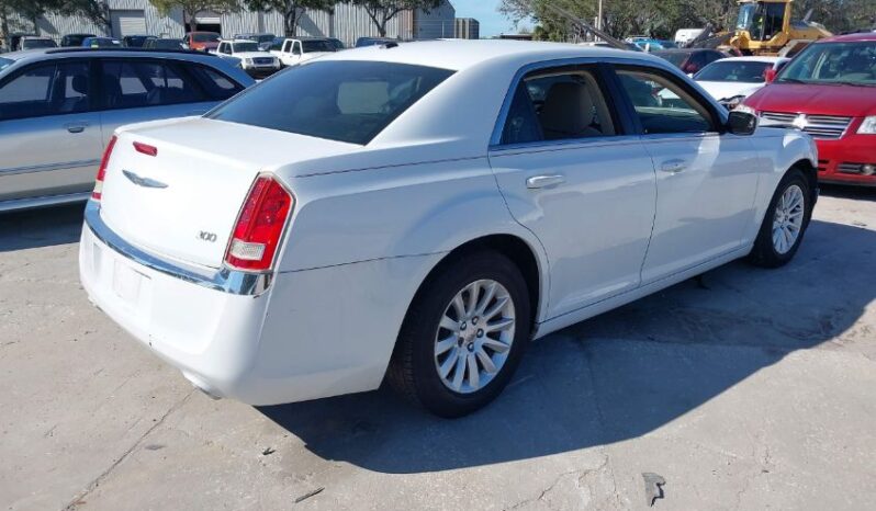 
								2012 Chrysler 300 full									