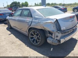 
										2015 Chrysler 300 full									