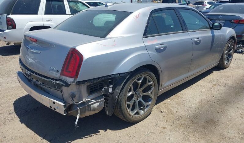 
								2015 Chrysler 300 full									
