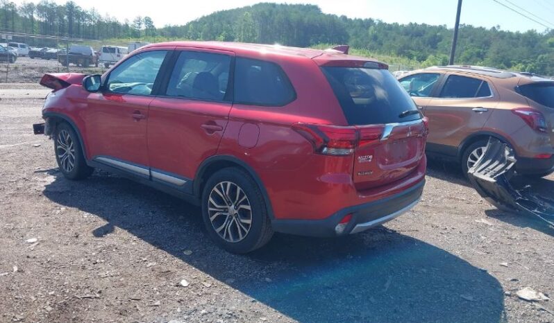 
								2018 Mitsubishi Outlander full									