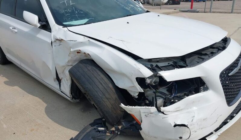 
								2015 Chrysler 300 full									