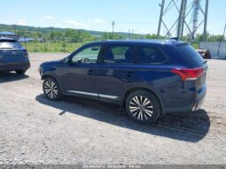 
										2019 Mitsubishi Outlander full									