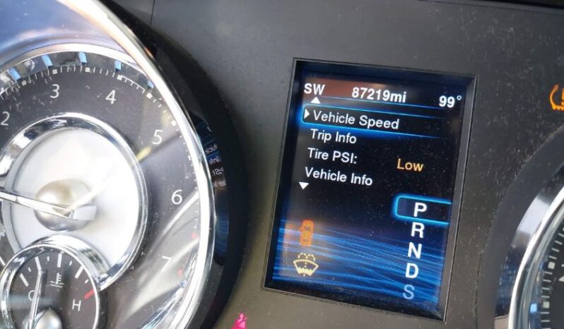 
								2014 Chrysler 300 full									