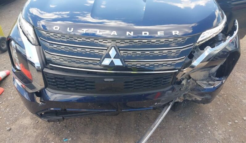 
								2023 Mitsubishi Outlander full									
