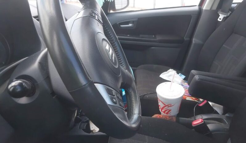 
								2012 Suzuki Sx4 full									