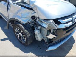 
										2016 Mitsubishi Outlander full									