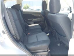 
										2016 Mitsubishi Outlander full									