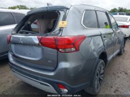 
										2020 Mitsubishi Outlander full									