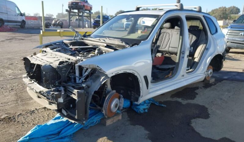 
								2023 BMW X5 full									